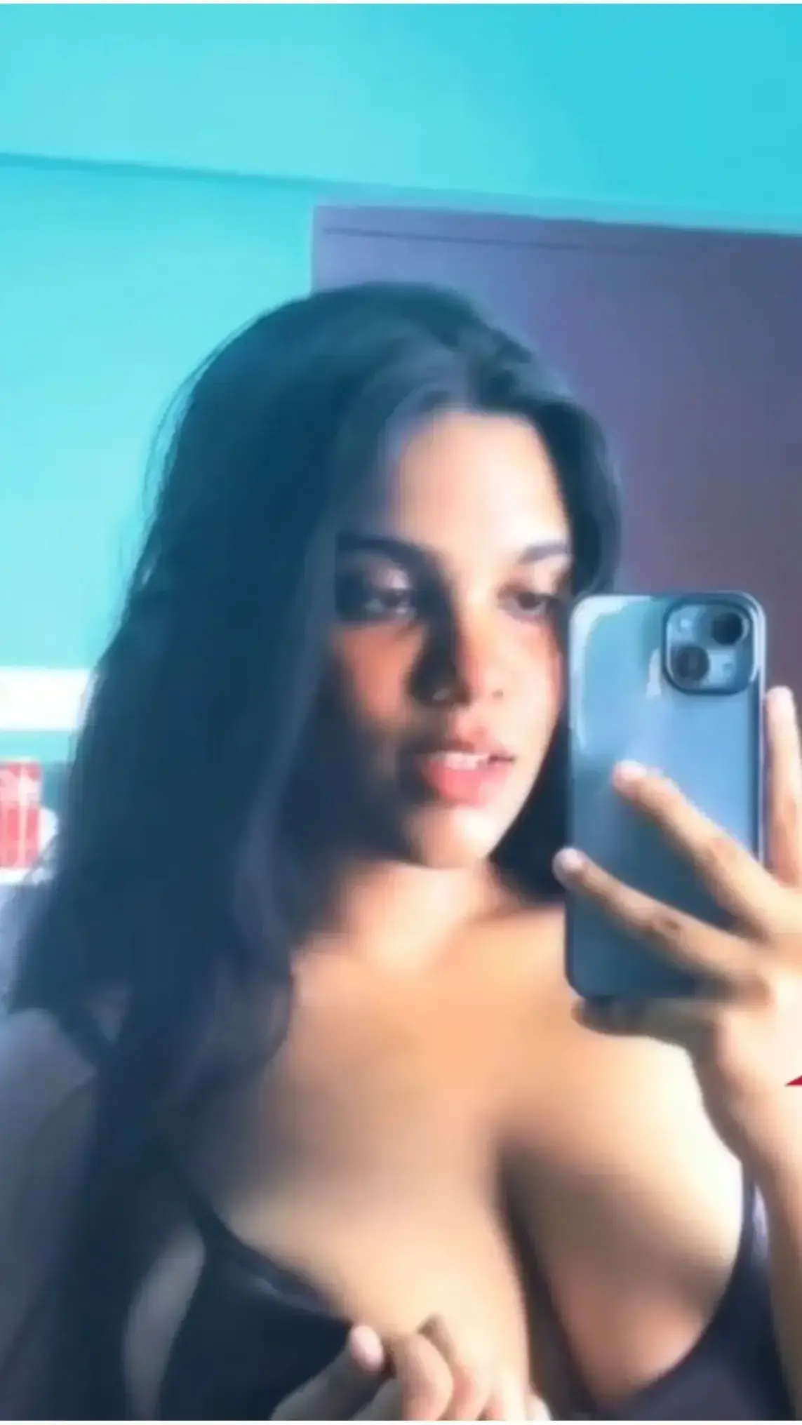 Featured image for Horny Desi Girlfriend Shows Her Huge Boobs in Hot Nude Video