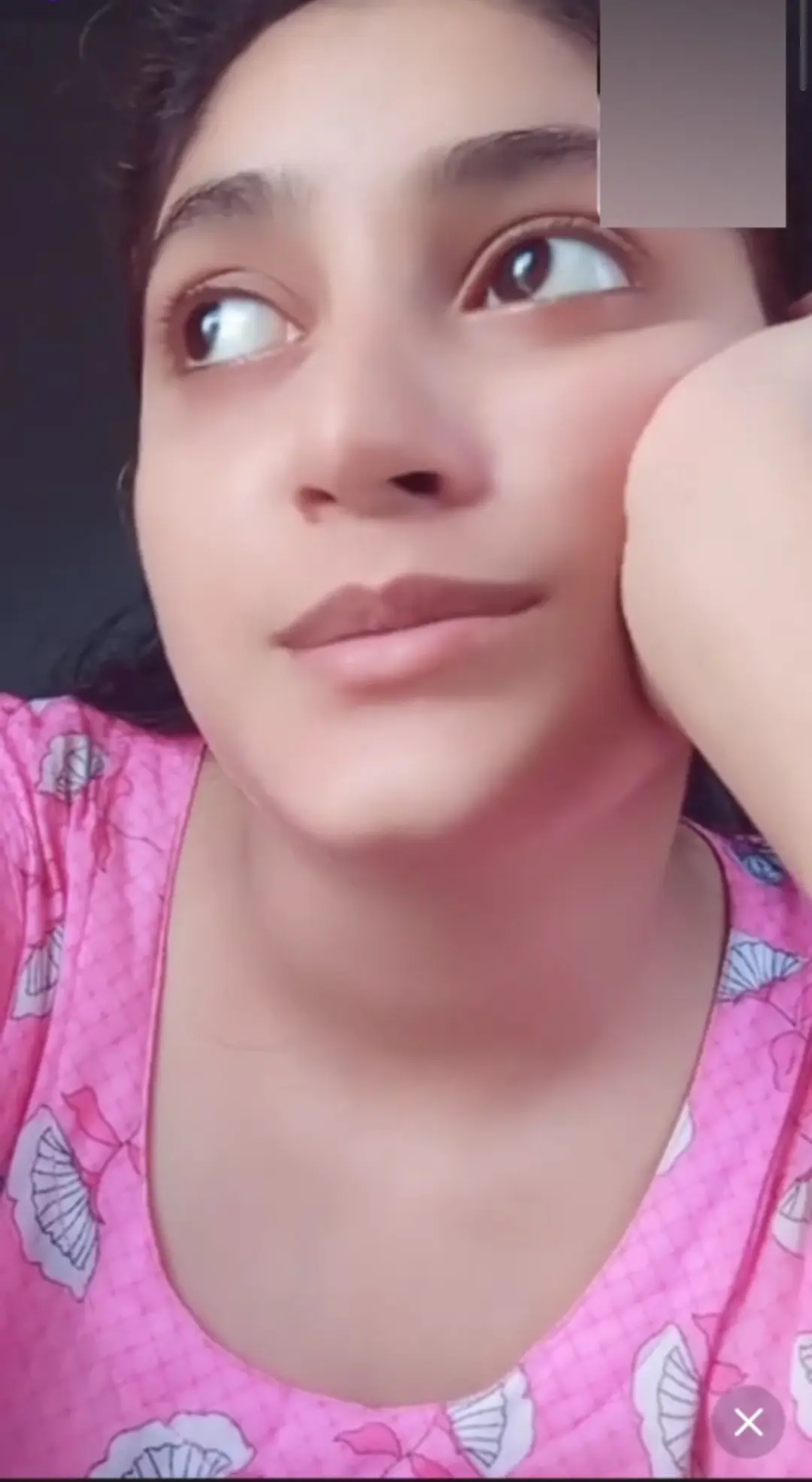 Featured image for Cute Girl with Big Boobs Puts on a Live Nude Show