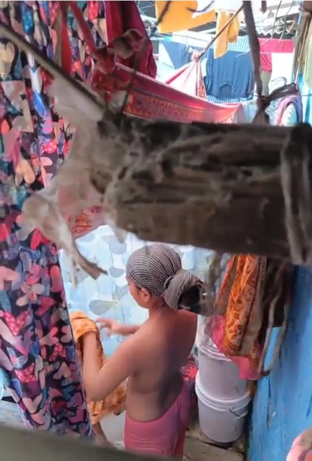 Featured image for Viral Desi Bhabhi Nude Bathing Video Full Scene