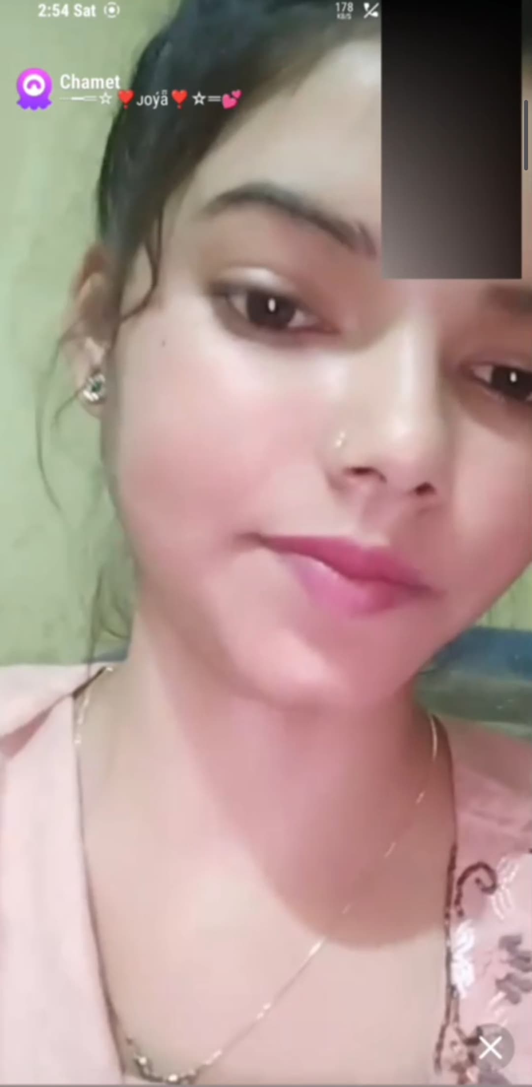 Featured image for Hot Desi Girlfriend Shows Boobs and Pussy in Live Chamet Sex Session