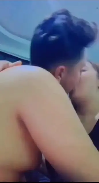 Featured image for Hot Arabic Girlfriend Gets Her Tight Pussy Fucked By Boyfriend