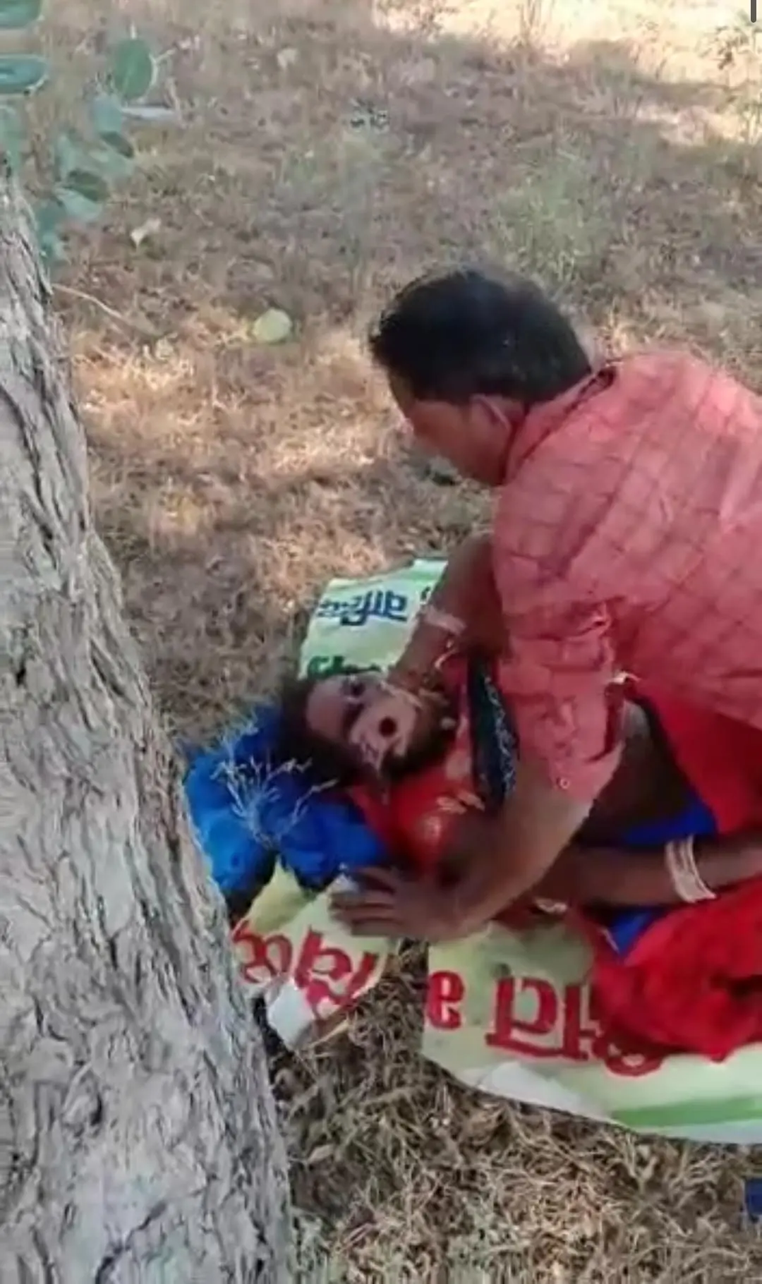 Featured image for Horny Desi Aunty Fucked Hard By Uncle Outdoors Viral Sex Video