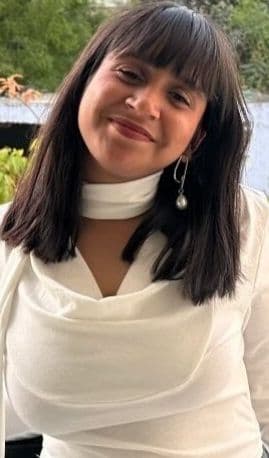 Featured image for Hot girl spreading her pssy closeup