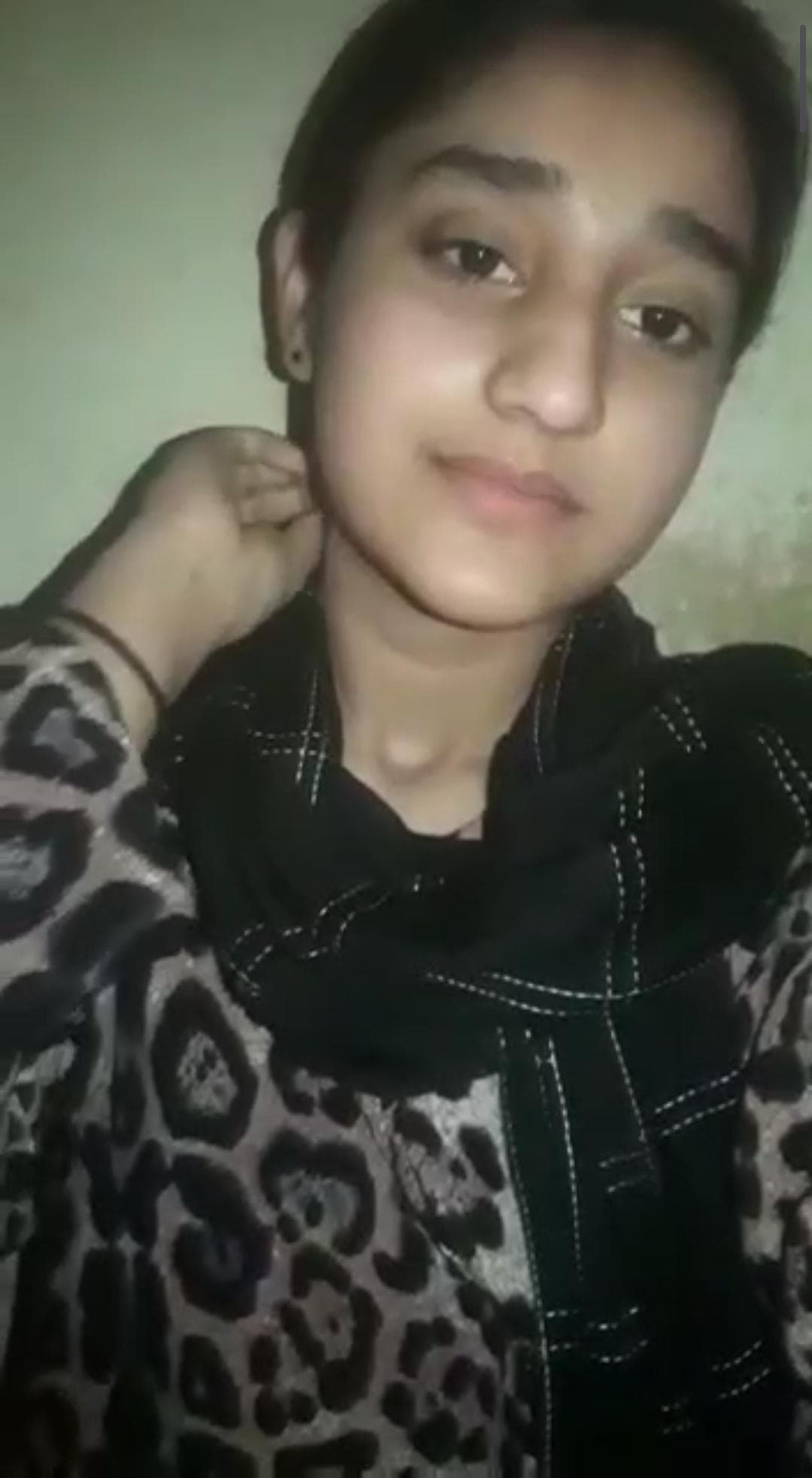 Featured image for Cute Punjabi Girl Shows Off Her Tight Boobs and Wet Pussy on Cam