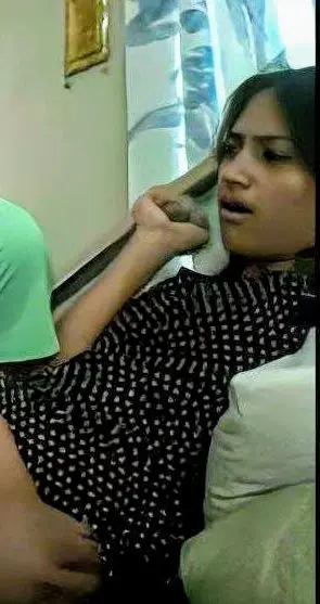 Featured image for Boyfriend Fingering Desi Girlfriend's Tight Wet Pussy Closeup