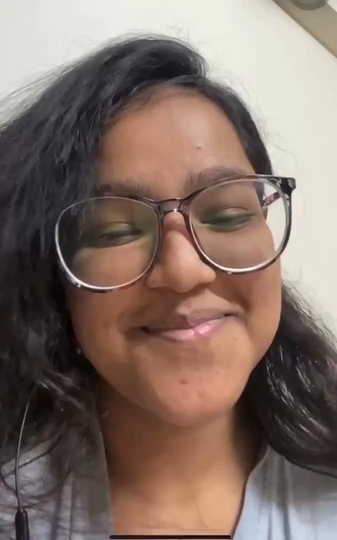 Featured image for Big Tanker Aunty Shows Off Her Massive Boobs To A Crowd