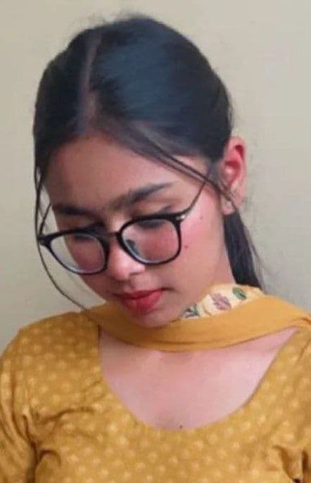 Featured image for Cute Desi Girlfriend Gives Blowjob and Gets Her Tight Pussy Fucked