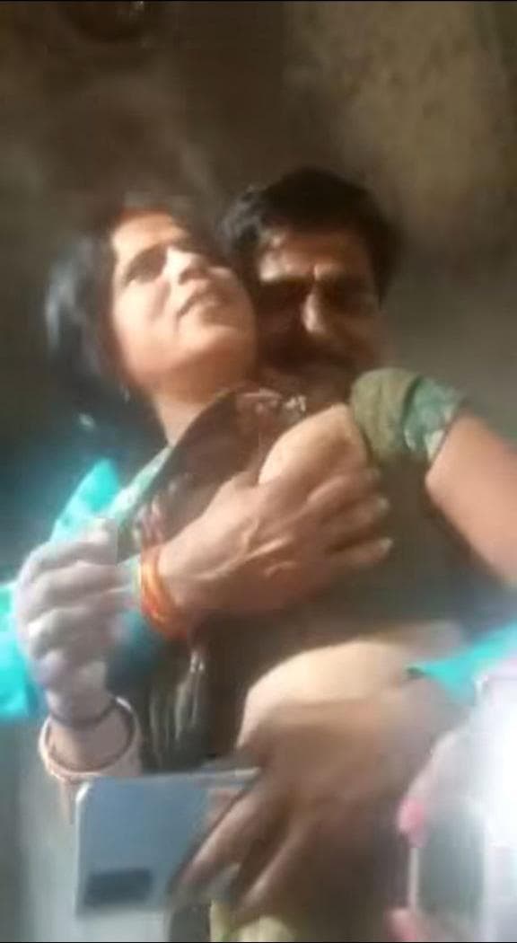 Featured image for Desi Aunty Gets Her Pussy Fucked Raw By Horny Neighbor