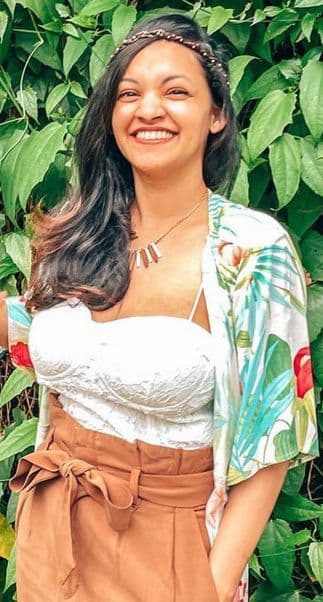 Featured image for Desi Busty Babe Giving an Insanely Sensual Blowjob to Her Boyfriend