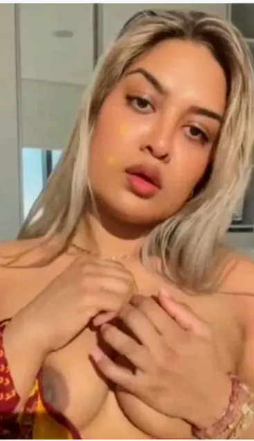 Featured image for Sexy Mallu Auntie Nude Viral Video Showing Her Wet Pussy