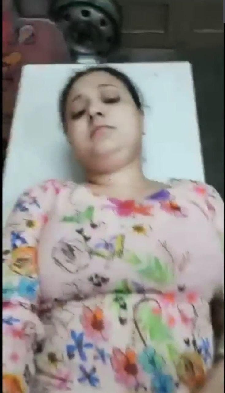 Featured image for Horny Desi Aunty Gets Fucked Hard by Neighbor on Kitchen Table