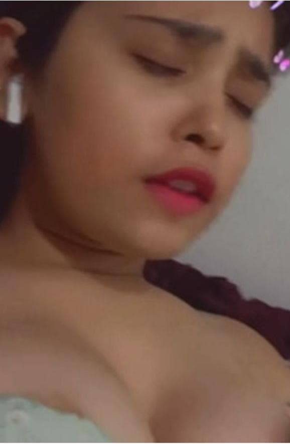 Featured image for Desi Teen Girlfriend Snapchat Fingering Her Tight Pussy Closeup