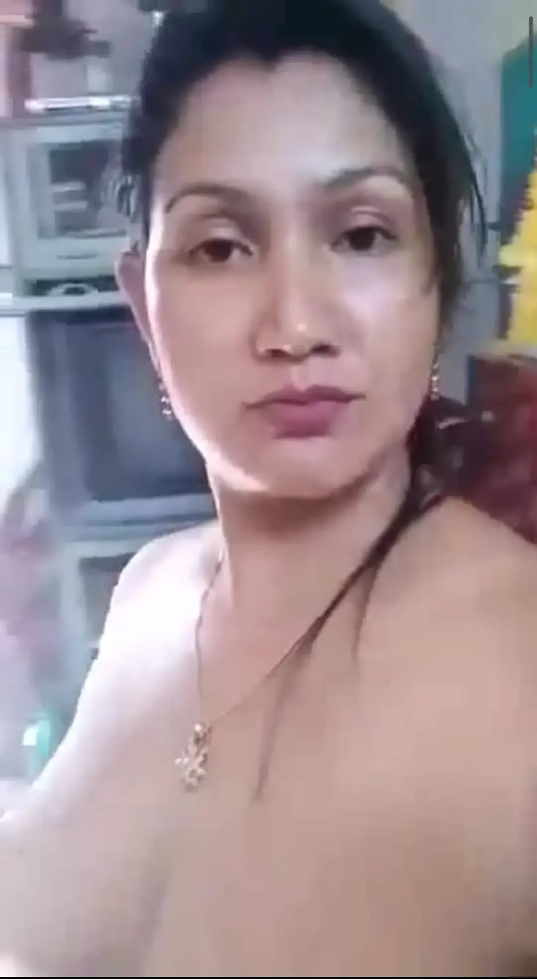 Featured image for Stunning Nepali Aunty Strips Fully Naked To Show Off Her Juicy Pussy