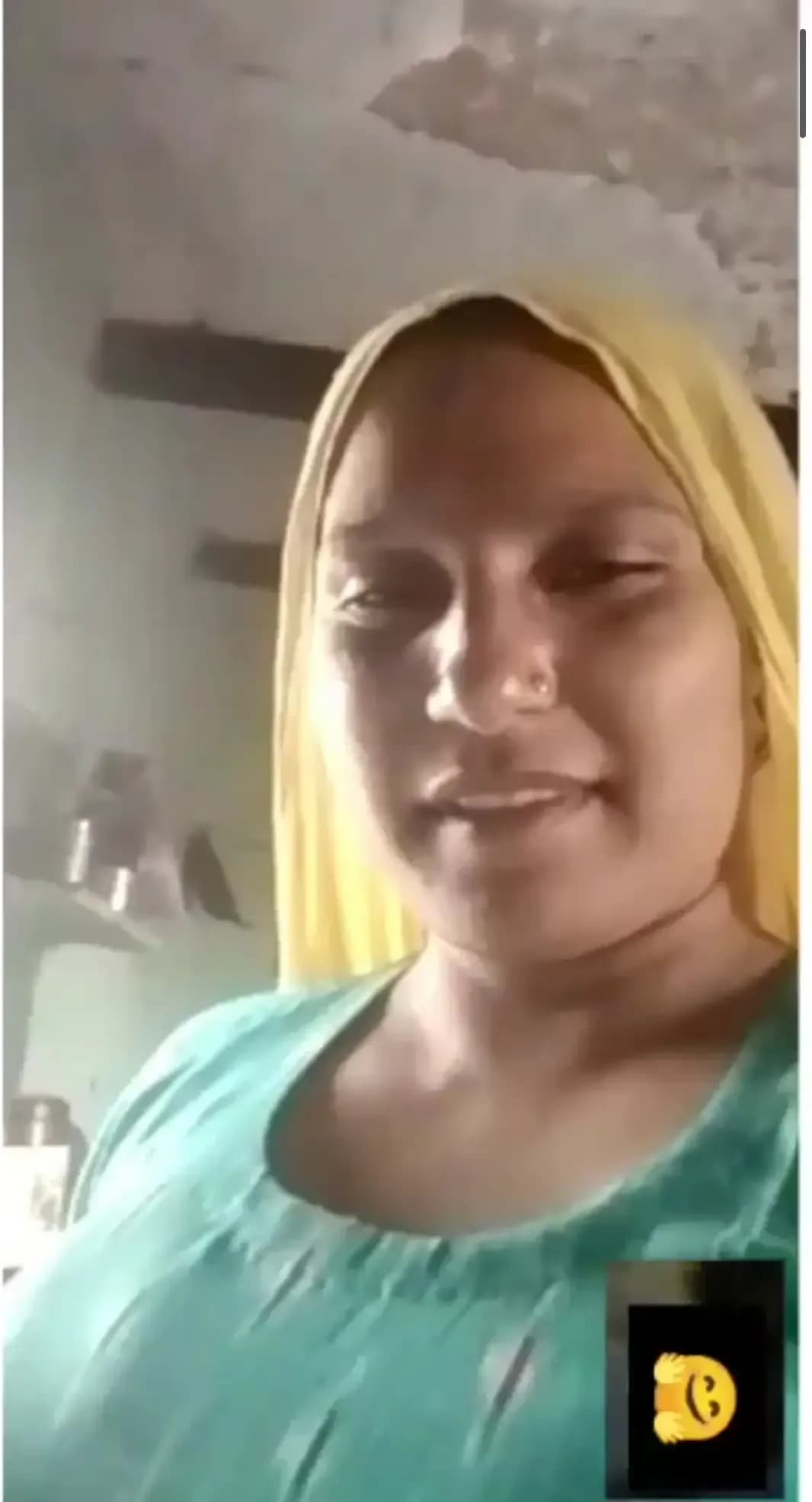 Featured image for Horny Desi Aunty Shows Nipples And Shaved Pussy On Video Call