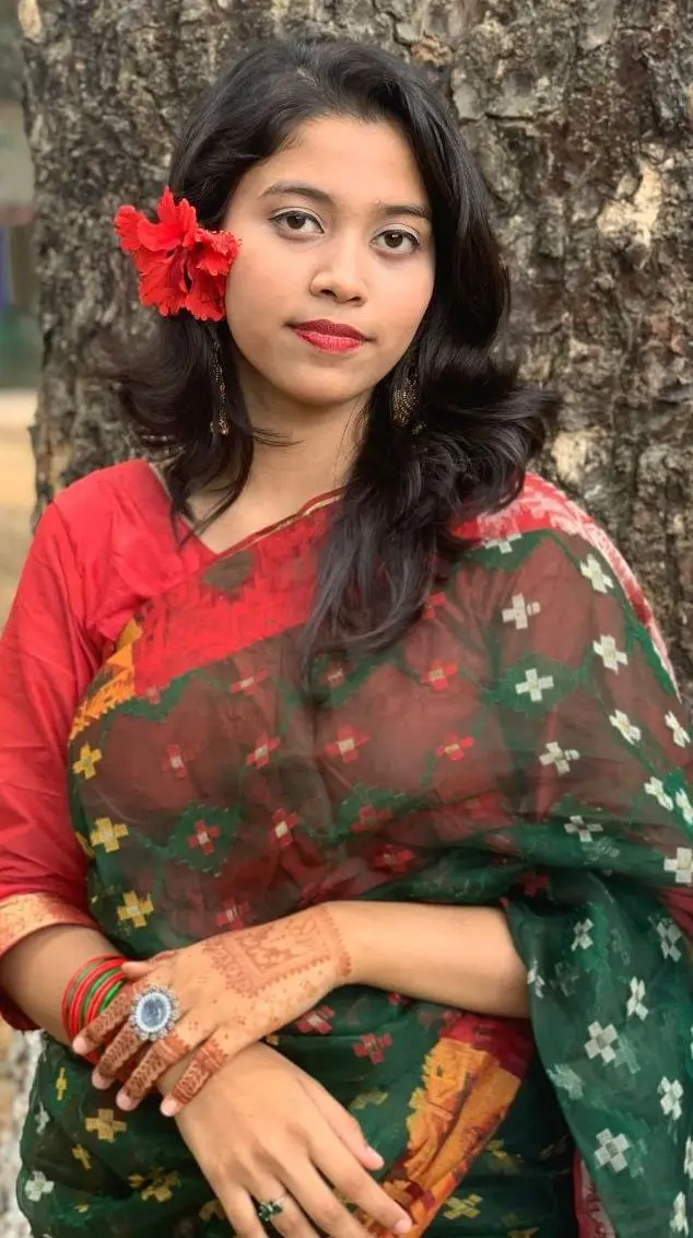 Featured image for Hot Desi Girlfriend Pressing Big Boobs and Fingering Her Wet Pussy in HD