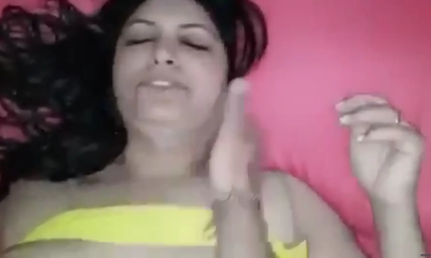 Featured image for Beautiful Horny Aunty Fucked Hard In Her Tight Wet Pussy Viral Video