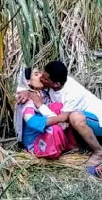 Featured image for Big boobs desi aunty outdoor sex video getting fucked in the fields