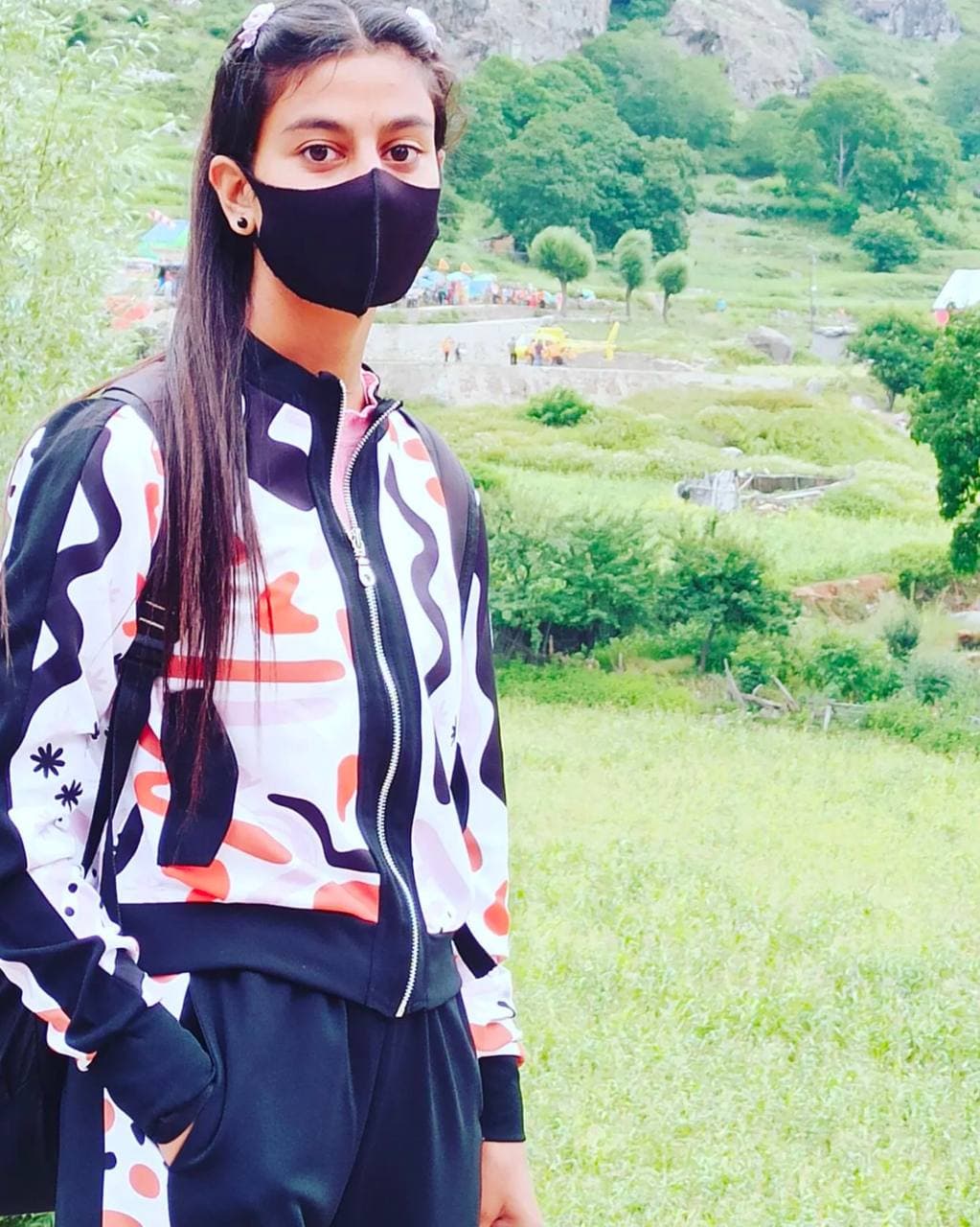 Featured image for Slim Desi Girlfriend Rides Boyfriend’s Hard Dick in Homemade Sex Video