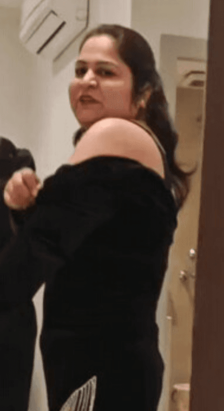 Featured image for Desi Aunty Exposes Big Boobs in Exclusive Topless Tease Video