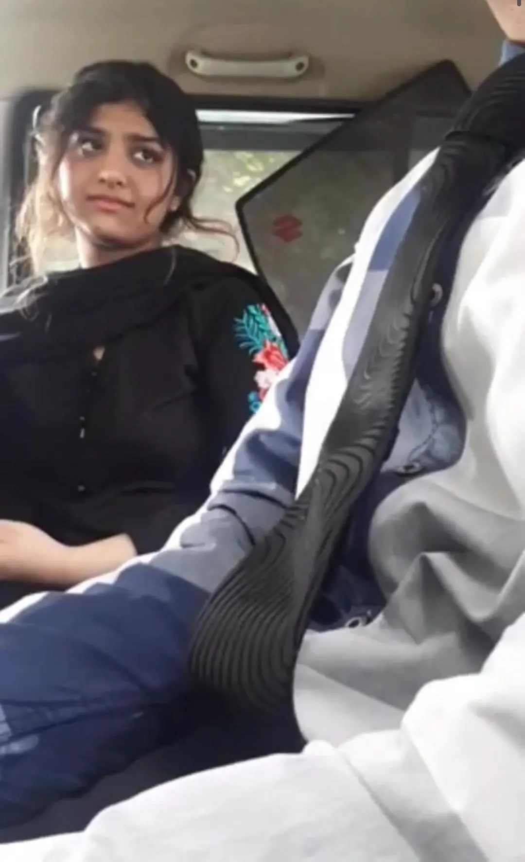 Featured image for Pakistani GF Sucks Cock And Gets Fucked Hard In Viral Car Sex Video
