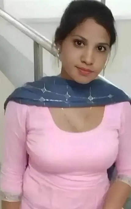 Featured image for Beautiful Punjabi Girl With Tight Pussy Gets Fucked For The First Time
