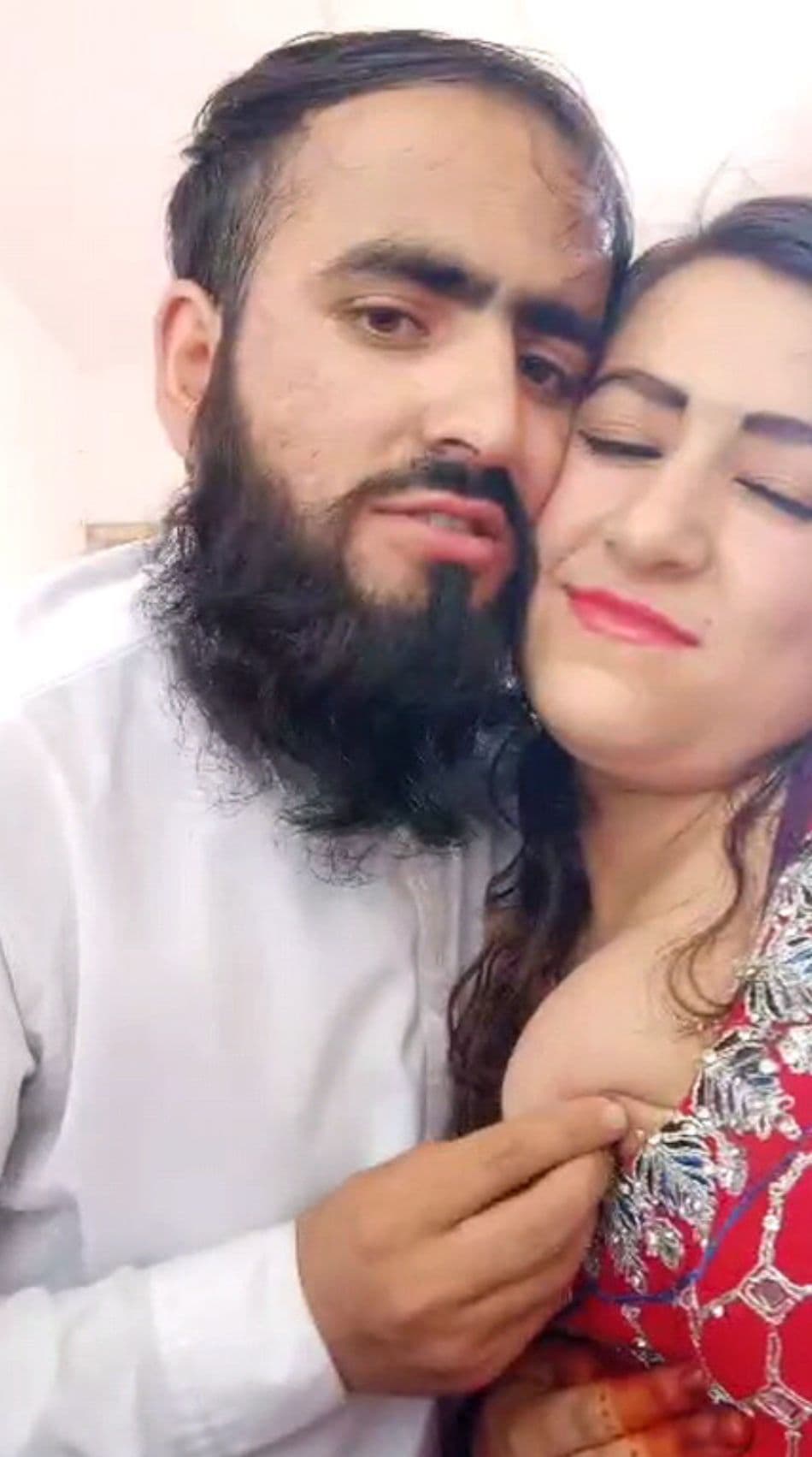Featured image for Paki Muslim Husband Licking and Sucking His Wife's Boobs Before Sex